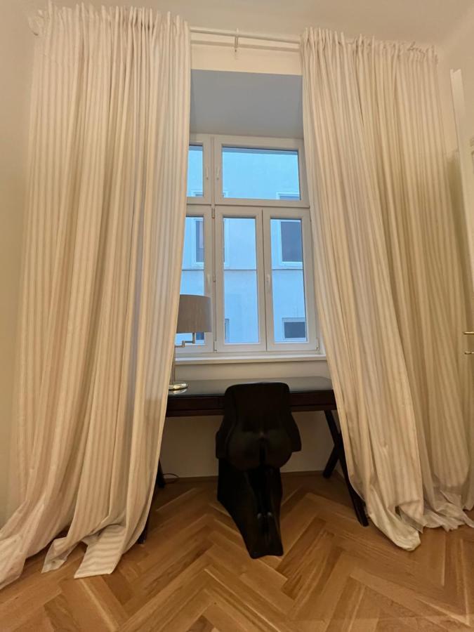 Zentrale Wohlfuehloase Apartment Vienna Luaran gambar