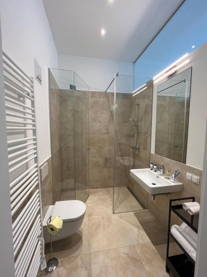 Zentrale Wohlfuehloase Apartment Vienna Luaran gambar