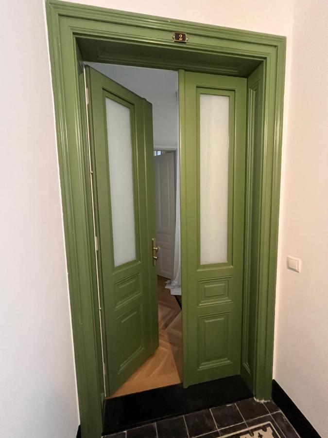Zentrale Wohlfuehloase Apartment Vienna Luaran gambar